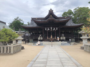 東かがわ市観光スポット③　白鳥神社の正面