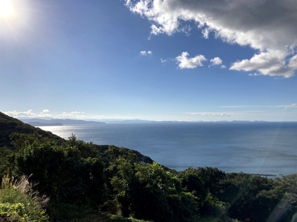 佐田岬への道中にも絶景