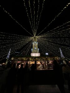 高知県 クリスマスマーケット イルミネーションタワー②