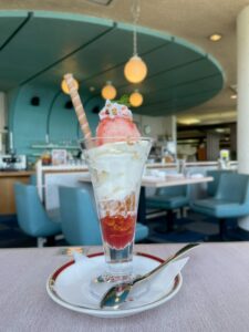 海の見える喫茶店①