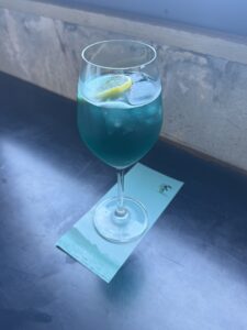 海の見える喫茶店③